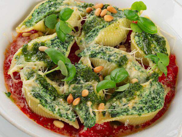 Труффальдино - Конкильони со шпинатом и сыром рикотта