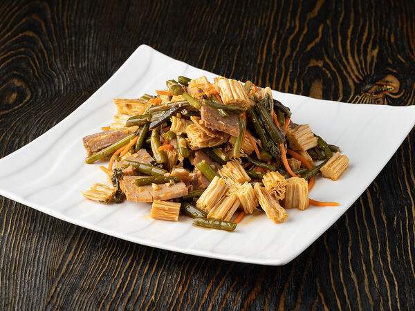 Кунгфу - Салат из спаржи с папоротником