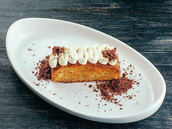 Chester Art Pub - Морковный бисквит с ганашом на основе белого шоколада