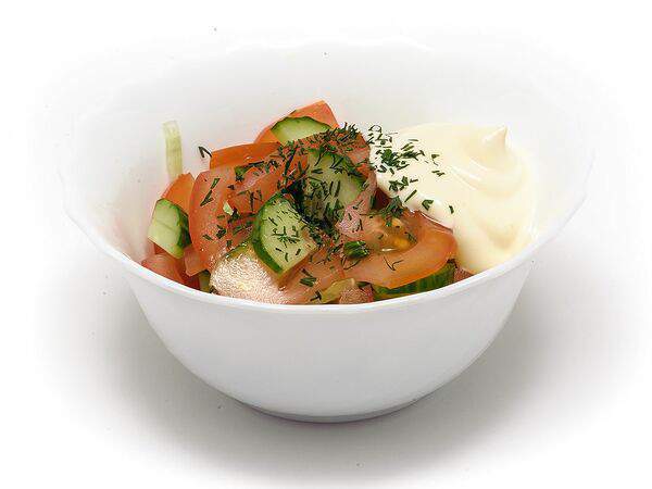 Халяль-кафе Салям - Салат из огурцов и помидоров