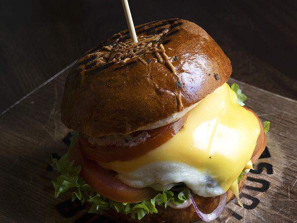 Котлета - Бургер Много сыра