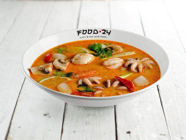 Фудзи - Том ям с морскими гадами