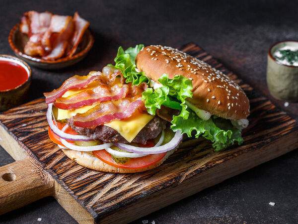 Шаурма на Средном - Бургер Бекон чеддер