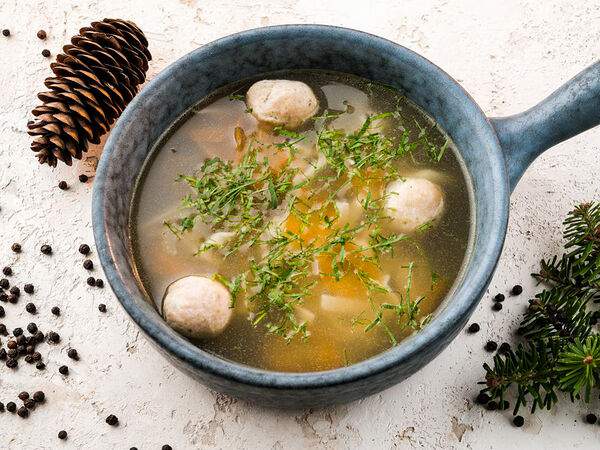 Chalet River Club - Домашняя лапша с куриными фрикадельками