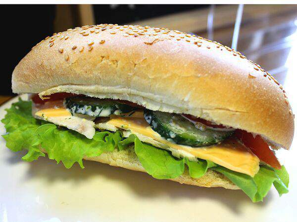 Kikos - Сэндвич запечённой курицей