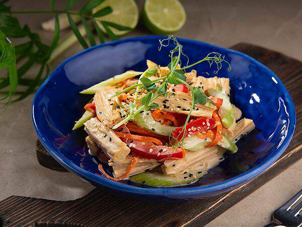 Джентльмены удачи - Салат из спаржи и овощей