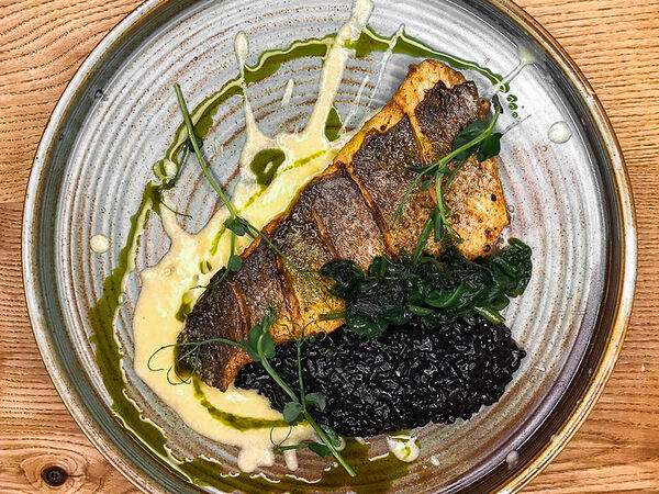 Голый Повар - Филе сибаса с черным ризотто