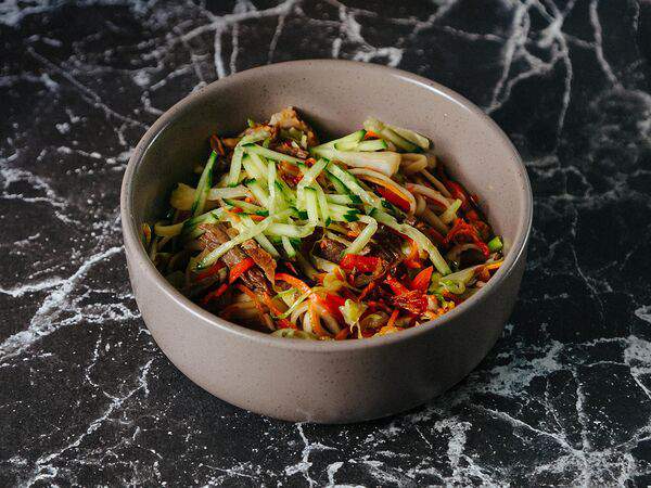 Роллы на районе - Удон с говядиной в соусе терияки