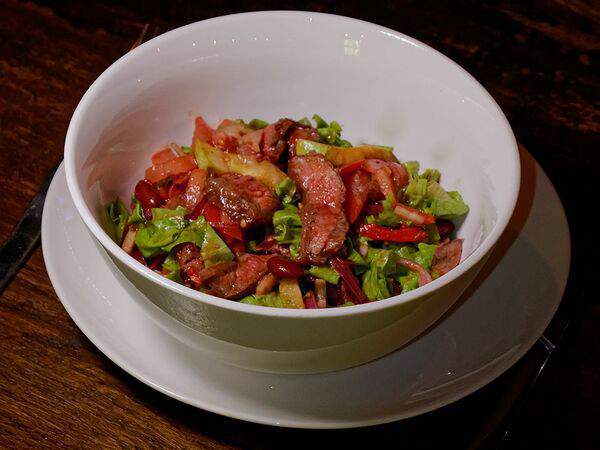 Harley Bar & Grill - Стейк-салат