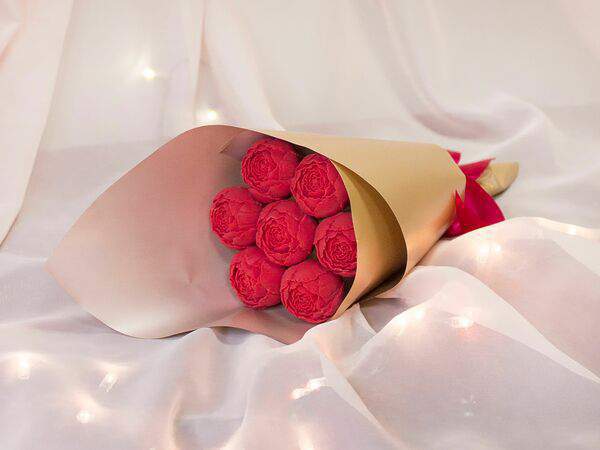 F.Lovers - Букет из 7 пионов