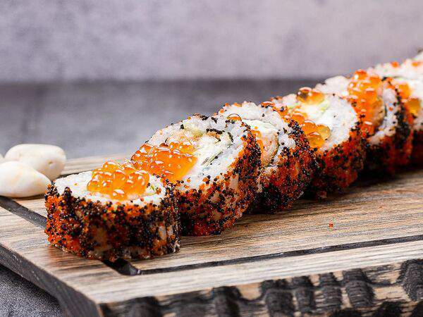 Duran Bar & Grill - Ролл с хрустящей креветкой и икрой