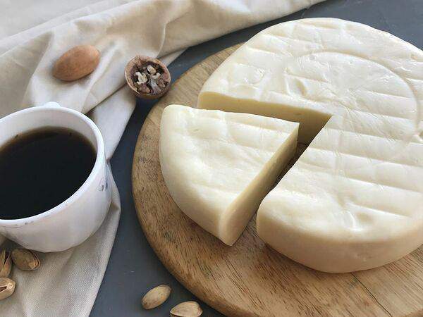Семейная сыроварня Sur - Сыр Сулугуни