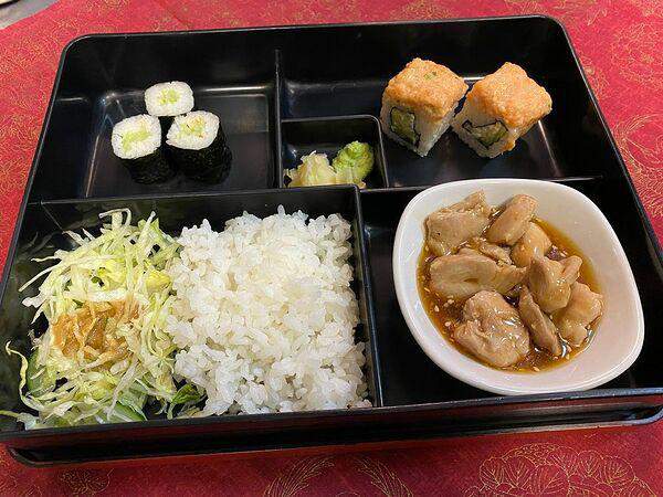 Цветение Сакуры - Бенто с курицей