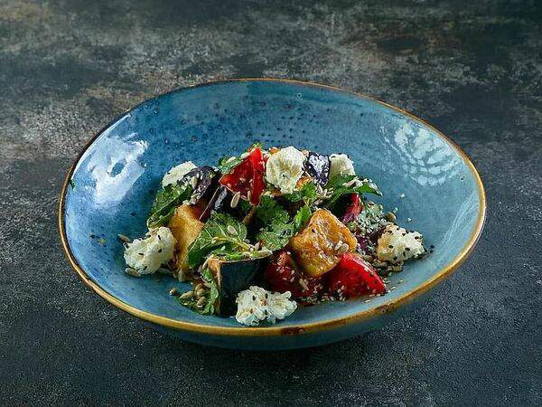 Баклажан Горьковская - Теплый салат с хрустящими баклажанами