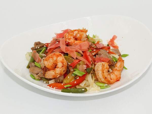 Chipollino - Вок Удон с креветками и курицей с имбирем