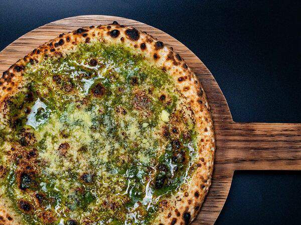 Mr. Fox - Фокачча с соусом песто и пармезаном