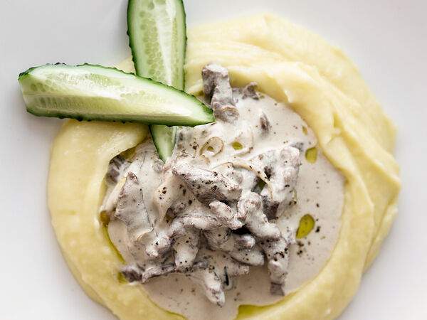 Причал - Бефстроганов с картофельным пюре