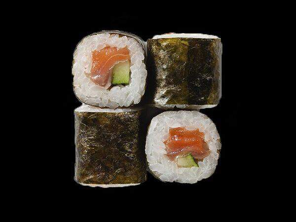 Fabrika - Роллы с лососем и огурцом