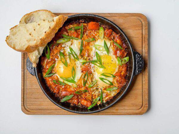 Гастромаркет The Eda - Овощная шакшука с сырным соусом