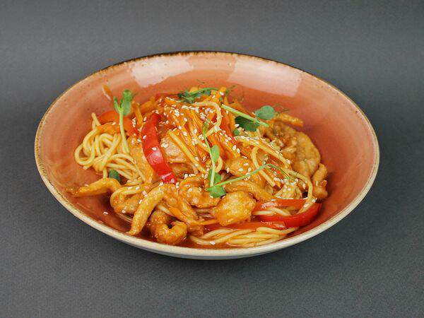 Бар Сплетни - Лапша Курица в кисло-сладком соусе