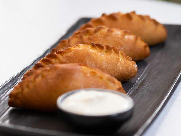 Ресторан Строгов - Закусочные пирожки с мясом и сметаной