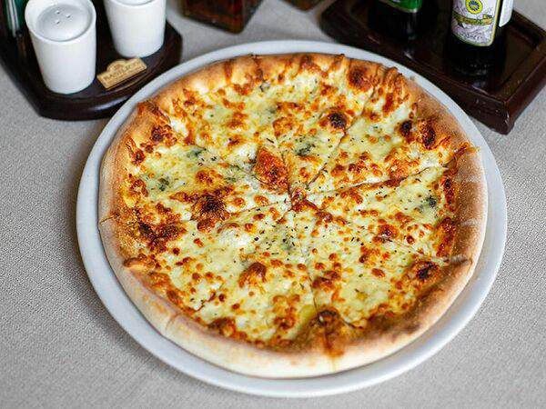 Basilico - Пицца Четыре сыра Бьянка