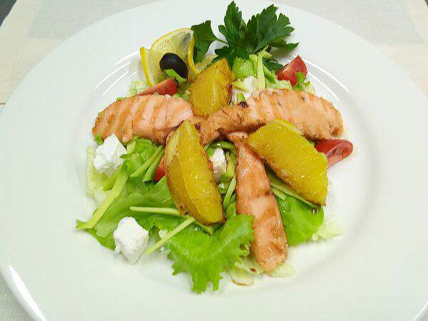 Старый двор - Розовый фламинго