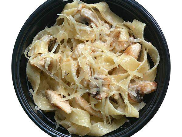 Tomi - Паста с курицей и грибами