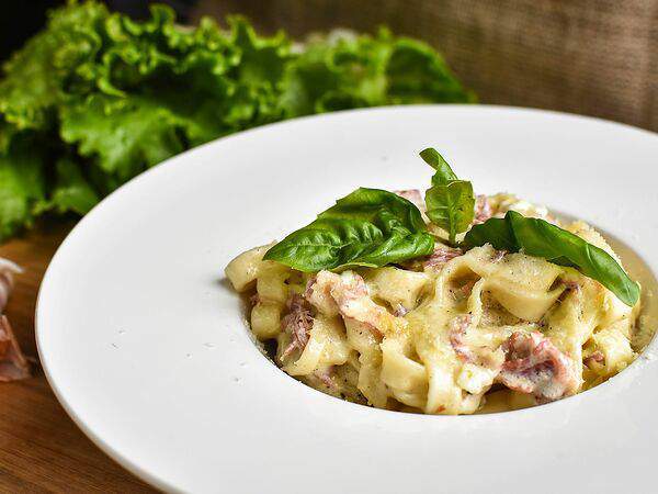 Лопатерия - Паста Карбонара