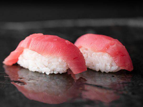 Godzilla sushi - Суши с тунцом