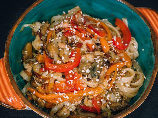 Джон Вкусный - Яичная лапша с морепродуктами