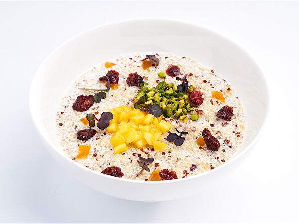 Udcкафе Upside Down Cake - Каша с киноа на кокосовом молоке