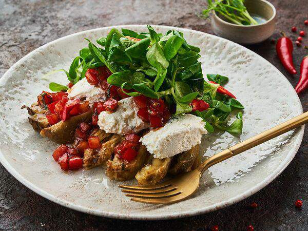 Eshak - Греческий салат из баклажанов