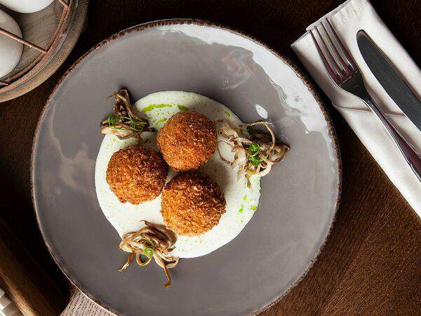 ПЕРСОНЫ - Картофельные крокеты с трюфельным соусом