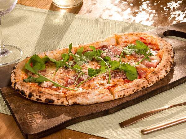 Роберто - Пицца Парма с руколой