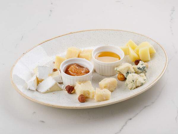 Гаврош - Сырная тарелка