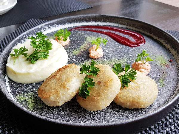 Kedr - Котлеты из судака и щуки c картофельным пюре