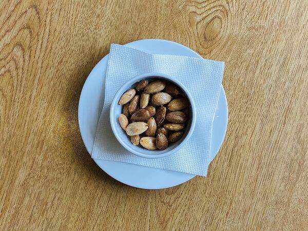 Изюм - Миндаль жареный