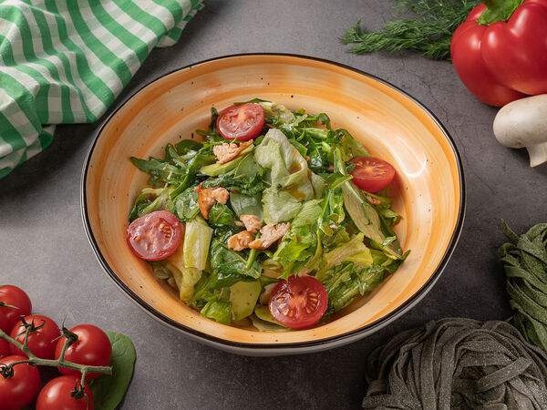 Caffe47 - Салат с лососем