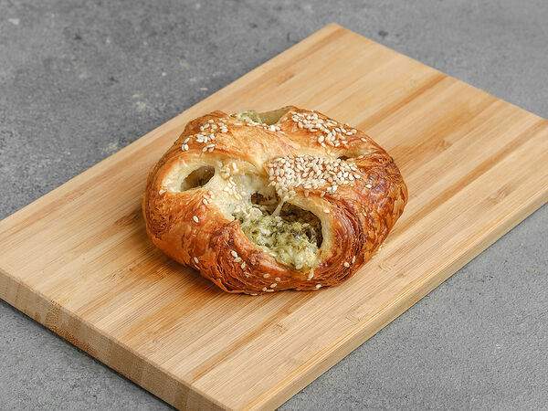 Bake Me Up - Турновер со шпинатом и сыром