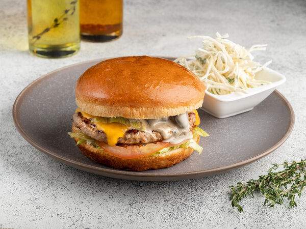 Лево Право - Бургер от Шефа с телятиной