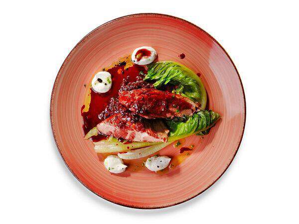 Грандъ буфетъ - Утка с брусничным порто