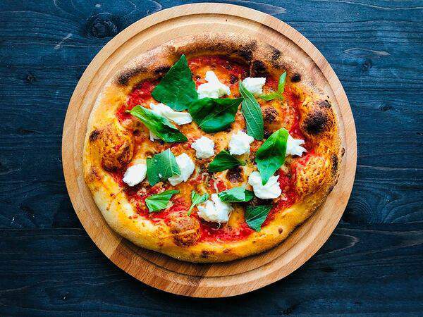 Иль густо - Классическая пицца Маргарита буффало