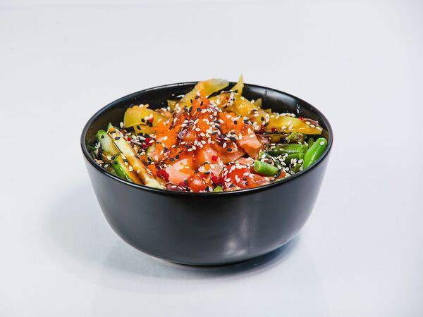 Royalrolls - Боул с лососем