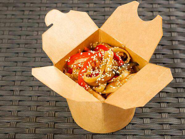 Гурмания - Удон с курицей и соусом кимчи