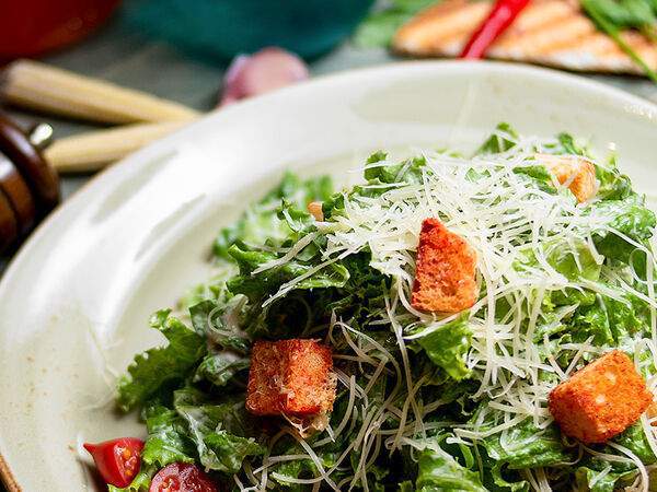 Meal me - Цезарь с курицей