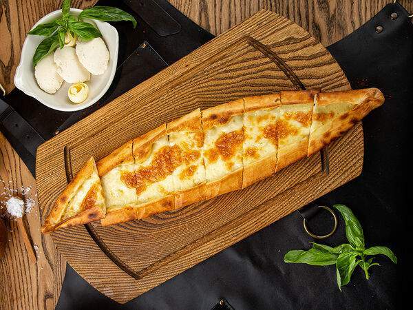 IHSAN - Пиде с сыром