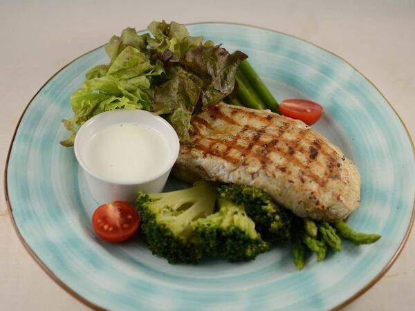 Kontrast gusto - Стейк индейки с овощами