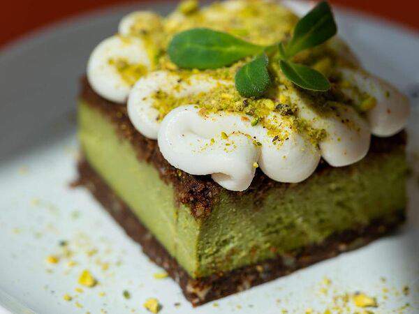 Zanoza Open Bar - Матча кейк