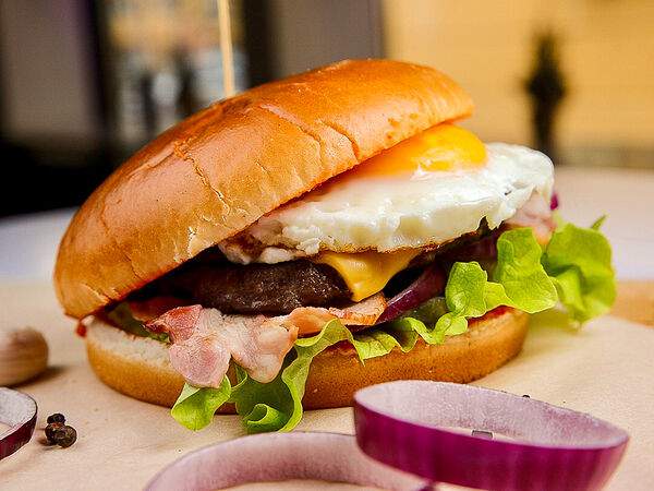 Зачёт Пицца & Бургеры - Бургер с говядиной Шефбургер